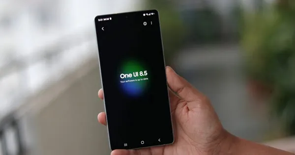 تحديث واجهة One UI 8.5 يخفي مفاجأة بصرية مذهلة على شاشة القفل!