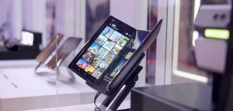 سيتوفر هاتف Galaxy TriFold ثلاثي الطي من سامسونج قريبًا: إليك كل ما يتعلق به