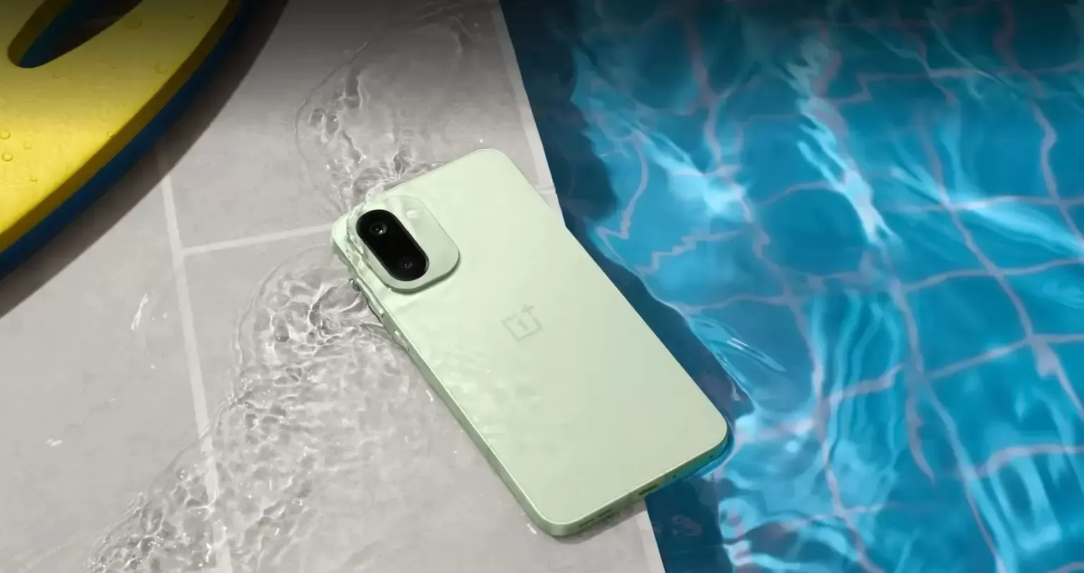 OnePlus تكشف عن هاتف OnePlus Ace 6T: أول هاتف في العالم مزود بمعالج Snapdragon 8 Gen 5