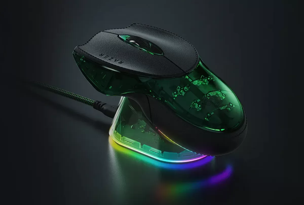 تحتفل شركة Razer بمرور 20 عامًا على إعادة إطلاق ماوس Boomslang بإصدار محدود