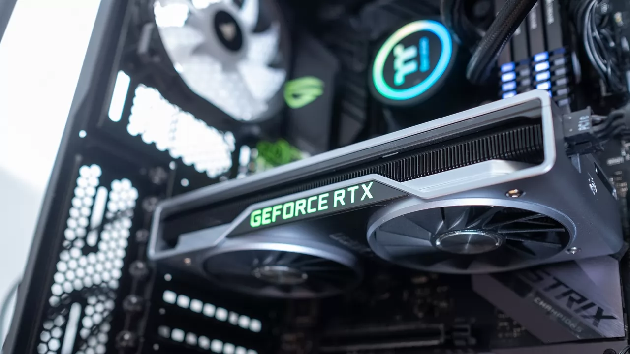 تهدد أزمة الذاكرة بتكرار النقص في بطاقة الرسومات مع تقليص إنتاج GeForce RTX بشكل حاد