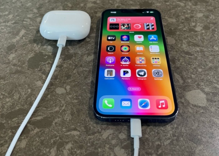 كيفية تحديث برنامج AirPods الثابت عبر جهاز ماك أو أيفون 64 شحن اي فون ايربودز
