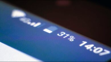 منع هاتف Android الخاص بك من إبطاء التطبيقات عمدًا لتوفير طاقة البطارية