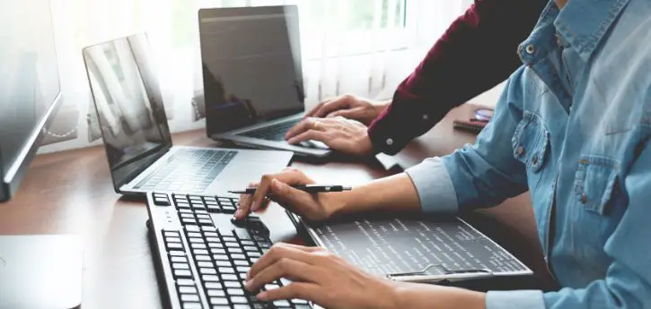 تعرف على رواتب المبرمجين في السعودية 2023 15 تعرف على رواتب المبرمجين في السعودية 2023