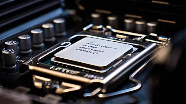 1698439211 280 شرح كامل بالصور لجميع مكونات الحاسوب ووظائفها- شرح كامل بالصور لجميع مكونات الحاسوب ووظائفها