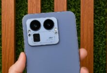 ريلمي تطلق GT8 Pro بتصميم فريد وكاميرا قابلة للتبديل لأول مرة