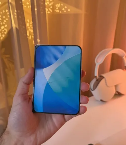 آيفون قابل للطي